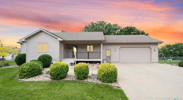 Photo of 204 S Carlson St, Humboldt, SD 57035