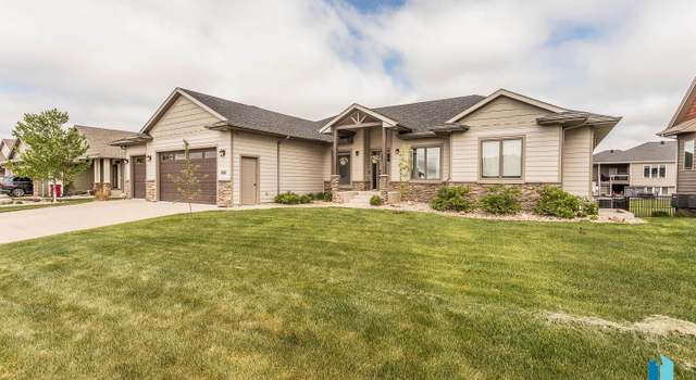 Photo of 8501 S Quiet Oak Cir, Sioux Falls, SD 57108