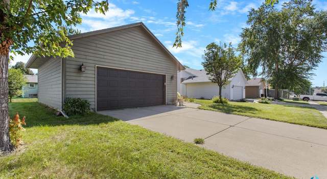 Photo of 800 N Sherwood Ave, Sioux Falls, SD 57103