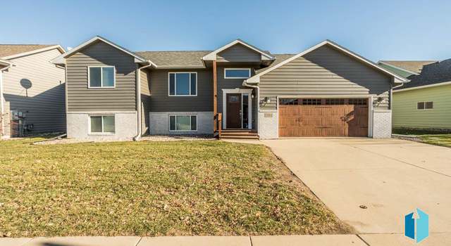 Photo of 7204 S Hughes Ave, Sioux Falls, SD 57108