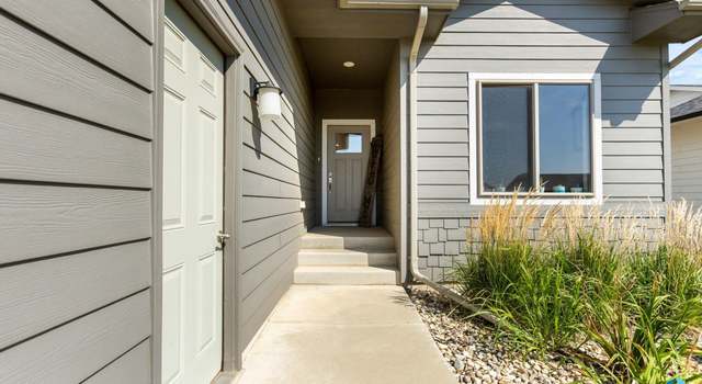 Photo of 4020 S Appollonia Ct, Sioux Falls, SD 57110