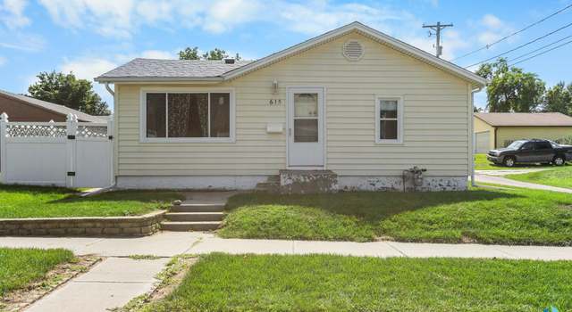 Photo of 615 W McClellan St, Sioux Falls, SD 57104