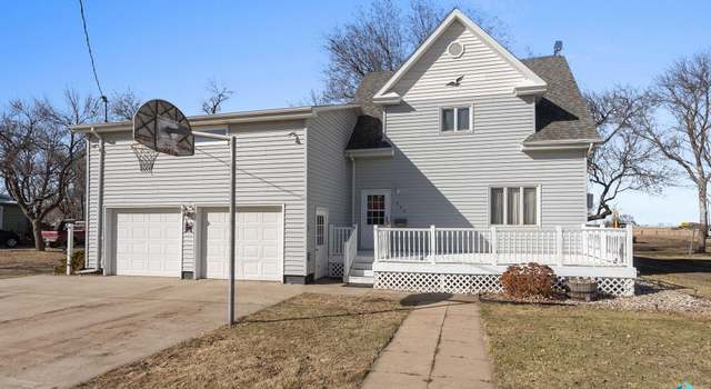 Photo of 850 E 3rd St, Bridgewater, SD 57319