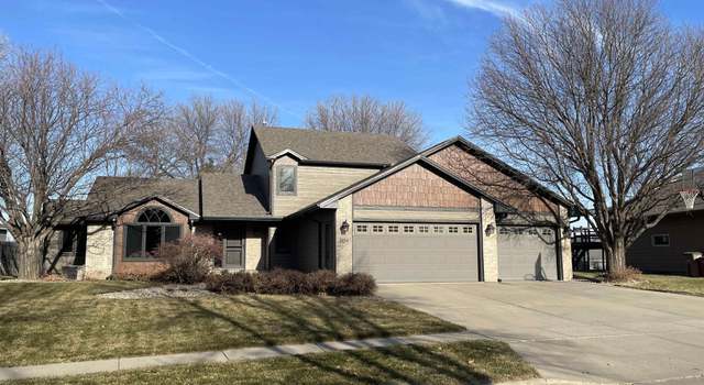 Photo of 1104 N Vail Dr, Sioux Falls, SD 57110