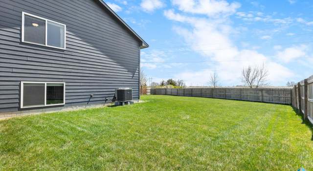 Photo of 7305 W Jacob Cir, Sioux Falls, SD 57106