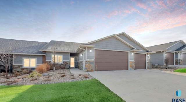 Photo of 200 N PINE LAKE Dr, Sioux Falls, SD 57110