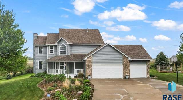 Photo of 27055 Saddlerock Pl, Harrisburg, SD 57032