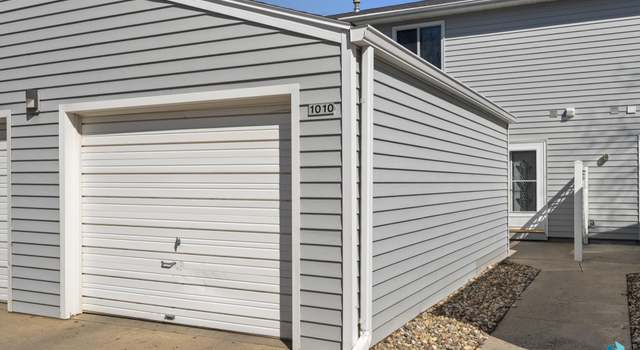 Photo of 1010 S Bridgeport Pl, Sioux Falls, SD 57106