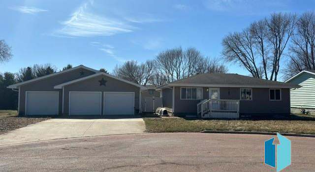 Photo of 601 W 8th Ave, Lennox, SD 57039