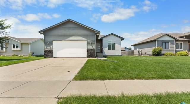 Photo of 307 S Shebal Ave, Harrisburg, SD 57032