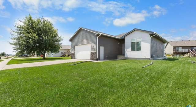 Photo of 307 S Shebal Ave, Harrisburg, SD 57032