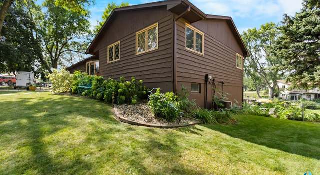 Photo of 5908 W Chadwick Pl, Sioux Falls, SD 57106