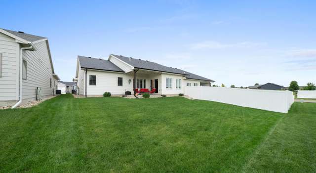 Photo of 5402 S Bahnson Ave, Sioux Falls, SD 57108