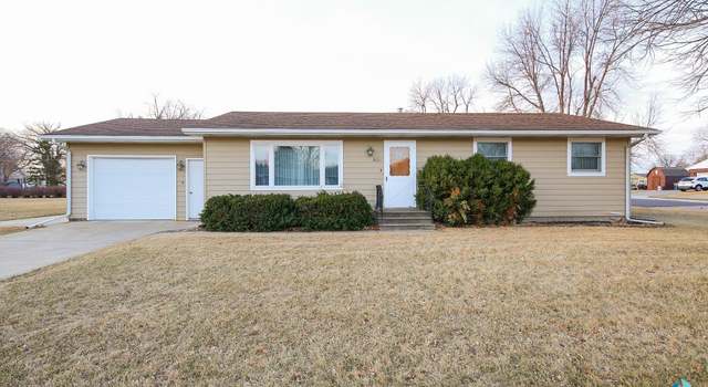 Photo of 601 E 5th St, Colton, SD 57018