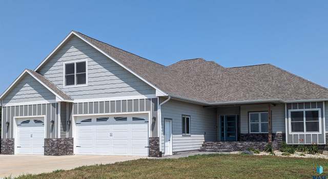 Photo of 47516 Pony Meadow Ct, Renner, SD 57055