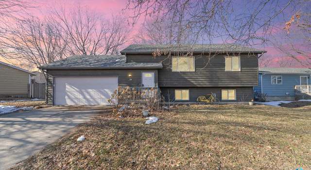 Photo of 5004 Cottage Trl, Sioux Falls, SD 57106