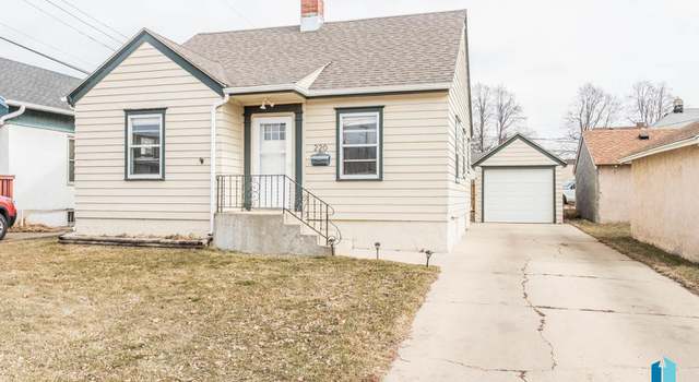 Photo of 220 N Van Eps Ave, Sioux Falls, SD 57103