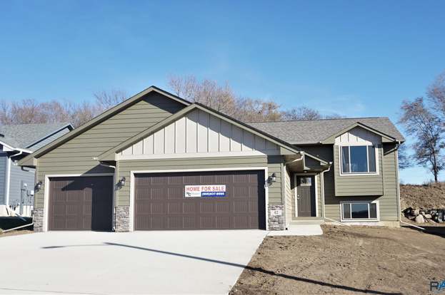 Open Floor Plan - Dell Rapids, SD Homes for Sale | Redfin