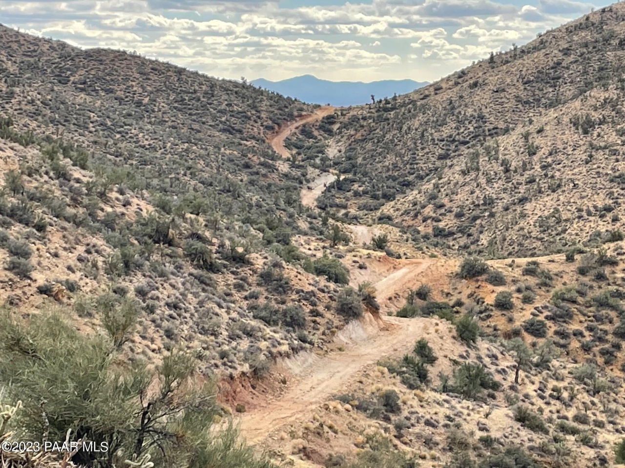 100ac S New Water Wl, Kingman, AZ 86401 MLS 1054482 Redfin