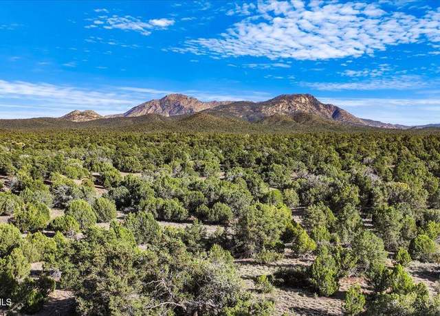 Property at 8475 W Meadowlark C Rd, Prescott, AZ 86305