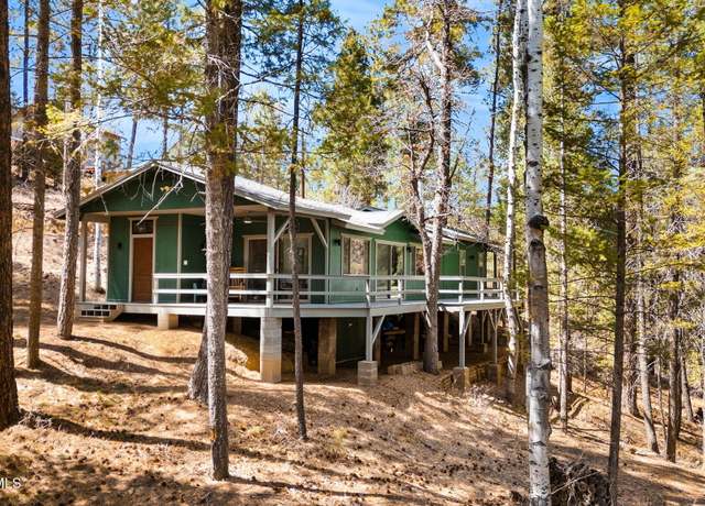 Property at 2725 E Vista Dr, Prescott, AZ 86303, 3 beds, 2 baths