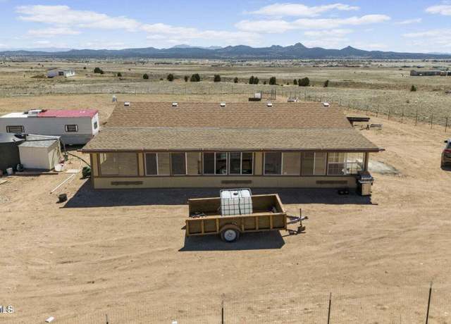 Property at 3233 W Sandstone Dr, Paulden, AZ 86334, 3 beds, 2 baths
