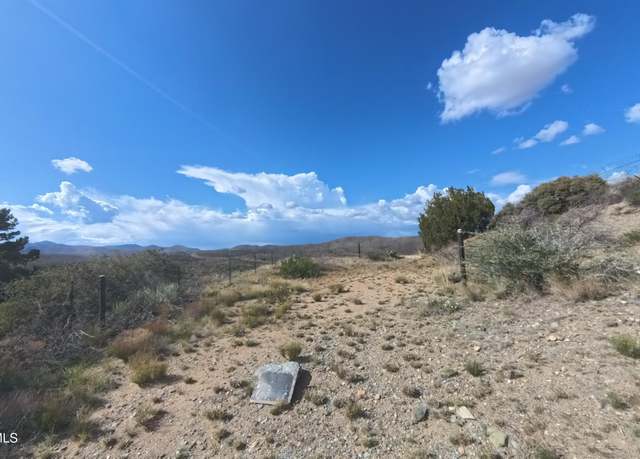 Property at 12994 E Quartz St, Mayer, AZ 86333