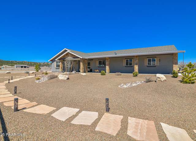 Property at 10440 N Hounds Trl, Prescott, AZ 86305, 4 beds, 2.5 baths