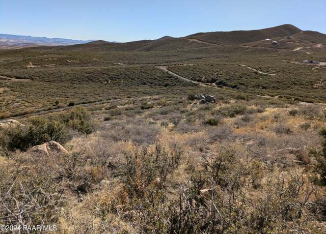 Property at 642 S Grant Woods Pkwy, Dewey-humboldt, AZ 86327