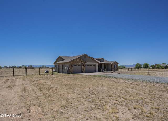 Property at 9175 E Barn Wood Lane Ln, Prescott Valley, AZ 86315, 4 beds, 2.5 baths