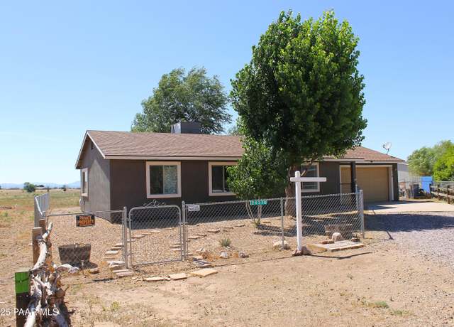 Property at 24370 N Diamond Head Ave, Paulden, AZ 86334, 3 beds, 2 baths
