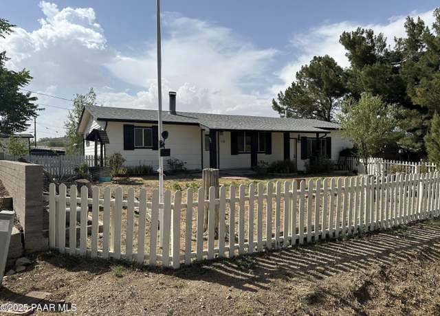 Property at 2532 Huron St, Dewey-humboldt, AZ 86329, 2 beds, 1.5 baths
