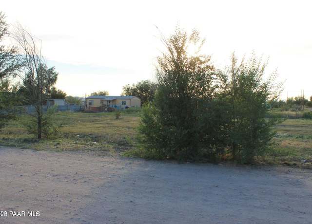 Property at 25040 Cedar Dr, Paulden, AZ 86334