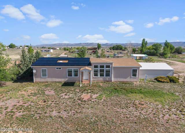 Property at 2895 W Annie Rd, Paulden, AZ 86334, 3 beds, 2 baths