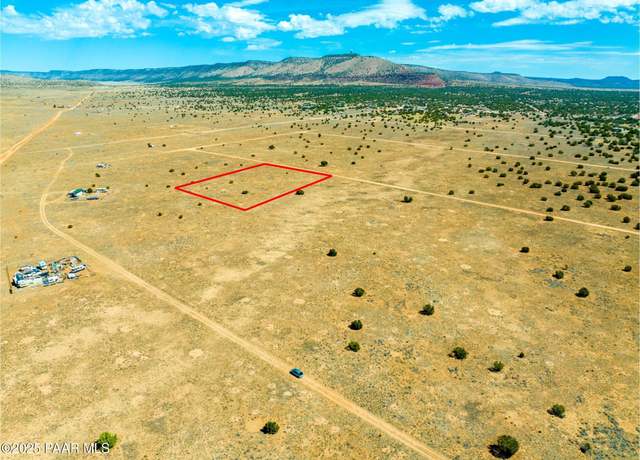 Property at 53356 N Saddlerock Dr, Seligman, AZ 86337