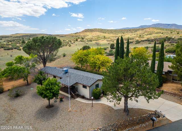 Property at 10439 E Brangus Ln, Dewey-humboldt, AZ 86327, 3 beds, 2 baths
