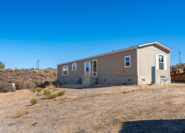 Property at 8145 S Donegal Dr, Kirkland, AZ 86332, 3 beds, 2 baths