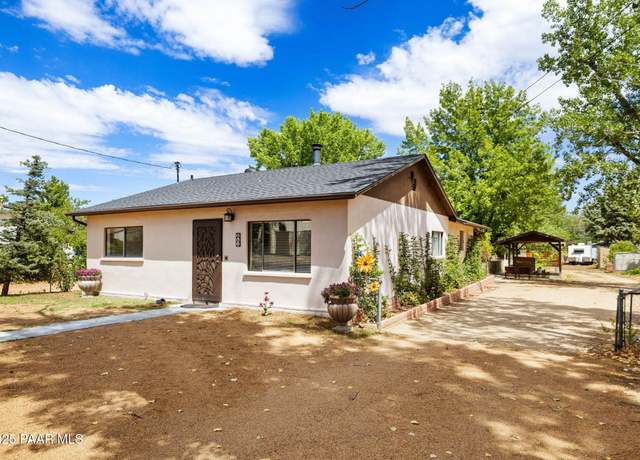 Property at 841 Dougherty St, Prescott, AZ 86305, 3 beds, 1.5 baths