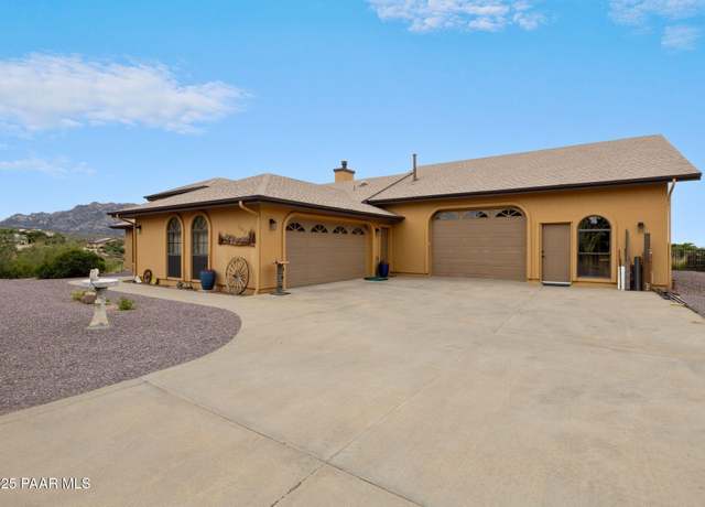 Property at 1093 Fawn Ln, Prescott, AZ 86305, 3 beds, 2.5 baths
