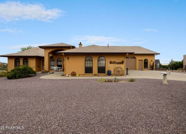 Property at 1093 Fawn Ln, Prescott, AZ 86305, 3 beds, 2.5 baths