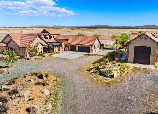 Property at 3825 W Wig Wag Way, Prescott, AZ 86305, 3 beds, 3.5 baths