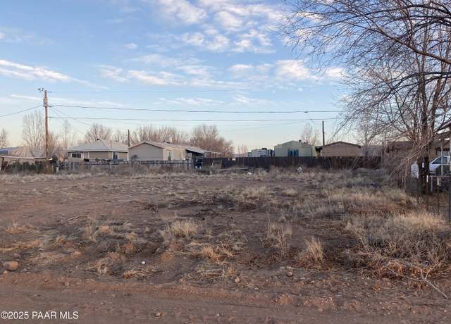 Property at 250 W Venice Way, Paulden, AZ 86334