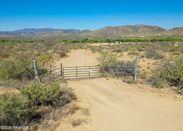 Property at 000 S Wagoner Rd, Kirkland, AZ 86332