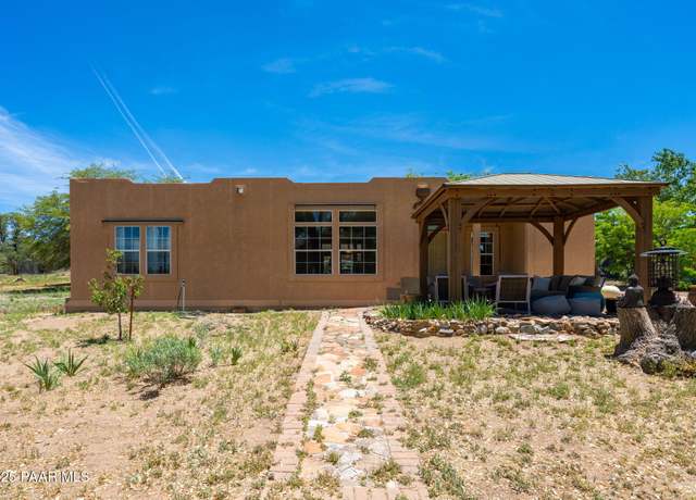 Property at 6747 N Lariat Ln, Prescott, AZ 86305, 3 beds, 2 baths