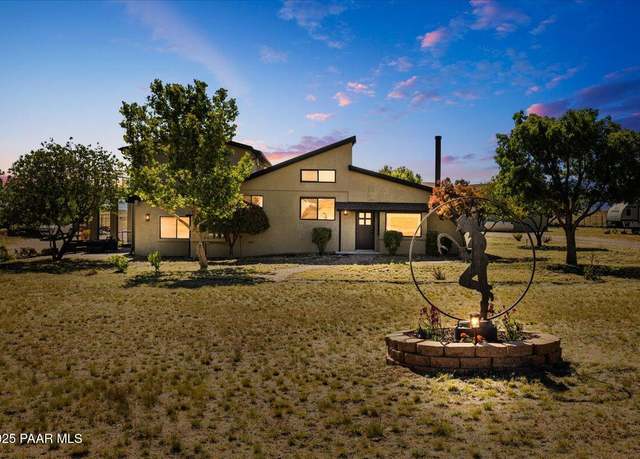Property at 1445 S Table Mountain Rd, Chino Valley, AZ 86323, 5 beds, 4 baths