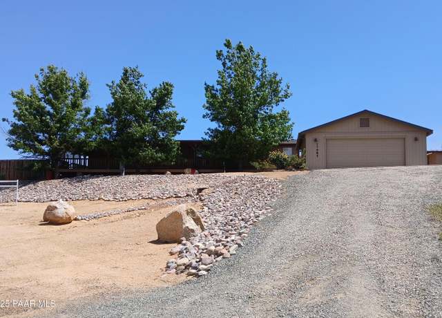 Property at 17985 Hunters Ln, Dewey-humboldt, AZ 86327, 3 beds, 2 baths