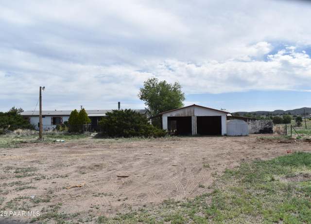 Property at 25 E Bald Eagle Trl, Paulden, AZ 86334, 3 beds, 2 baths