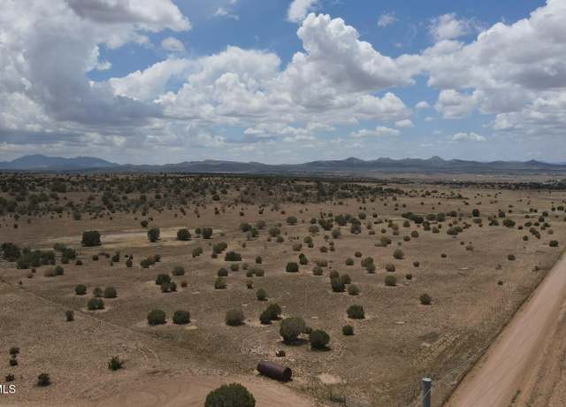 Property at 1595 E Verde Ranch Rd, Paulden, AZ 86334