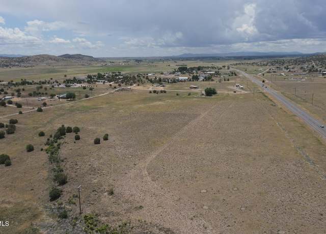 Property at 21100 El Rocko Ln, Paulden, AZ 86334