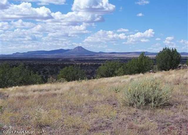 Property at 996 W Couchman Trl, Ash Fork, AZ 86320